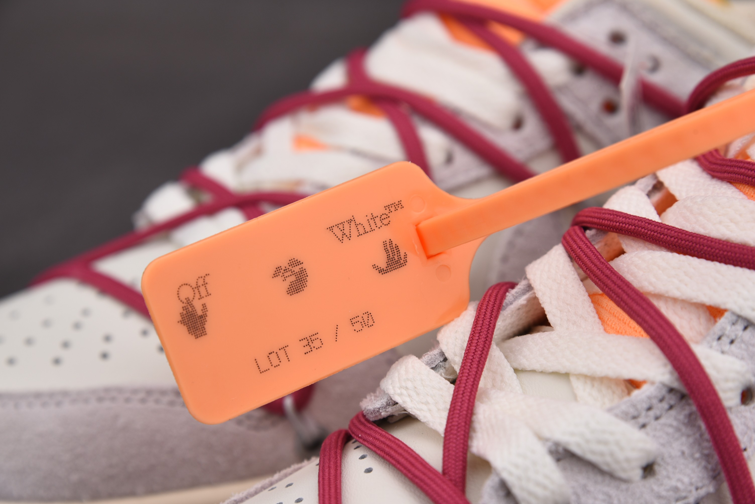 Nike Dunk Low Off-White Lot 35