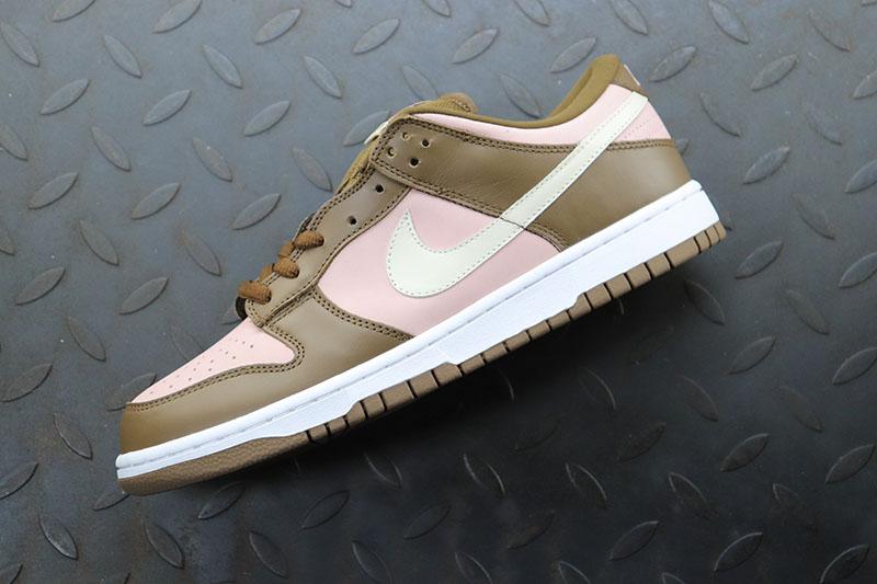 Nike Dunk SB Low Stussy Cherry