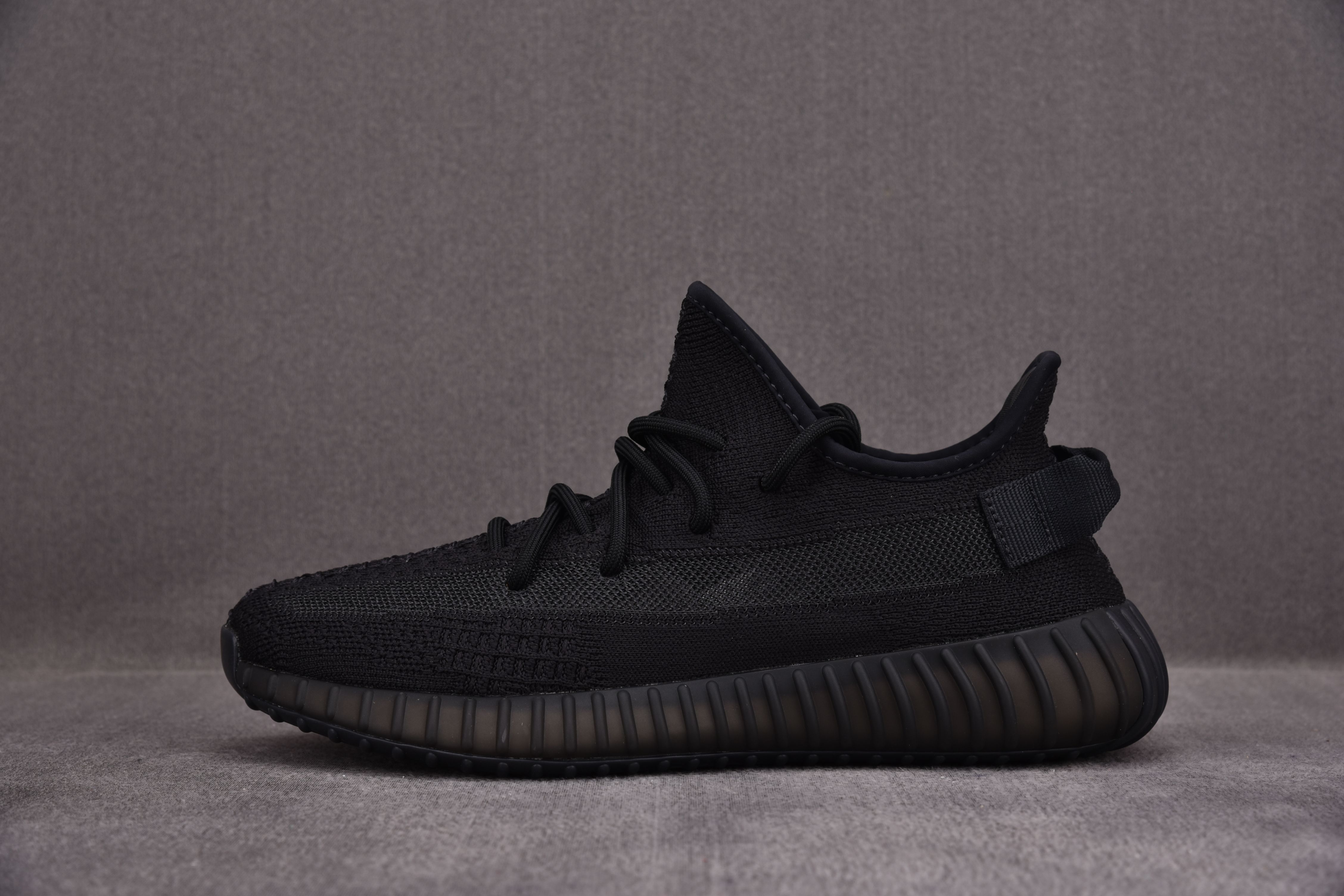 adidas Yeezy Boost 350 V2 Onyx