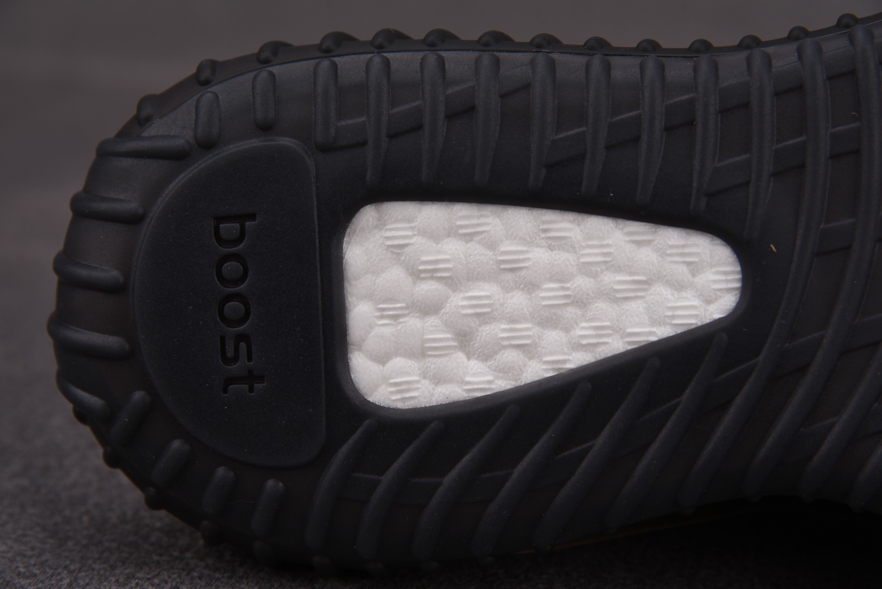 adidas Yeezy Boost 350 V2 Mono Cinder