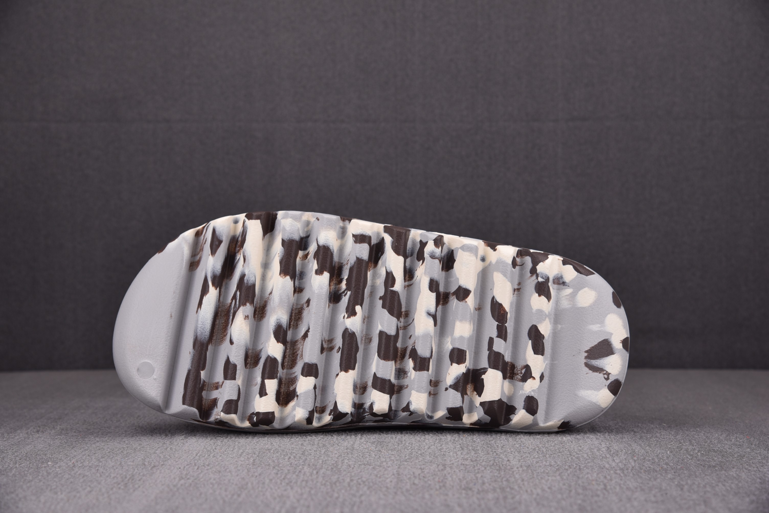 Yeezy Slide MX White