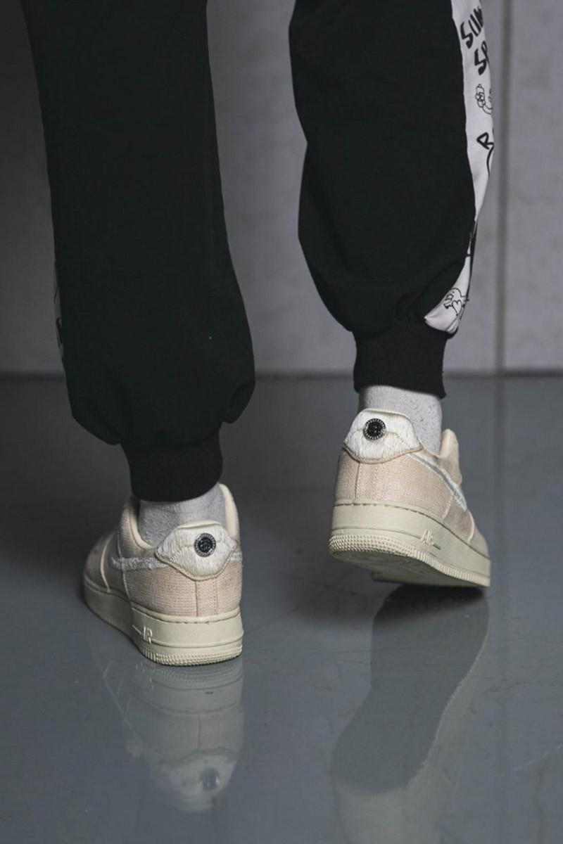 Nike Air Force 1 Low Stussy Fossil