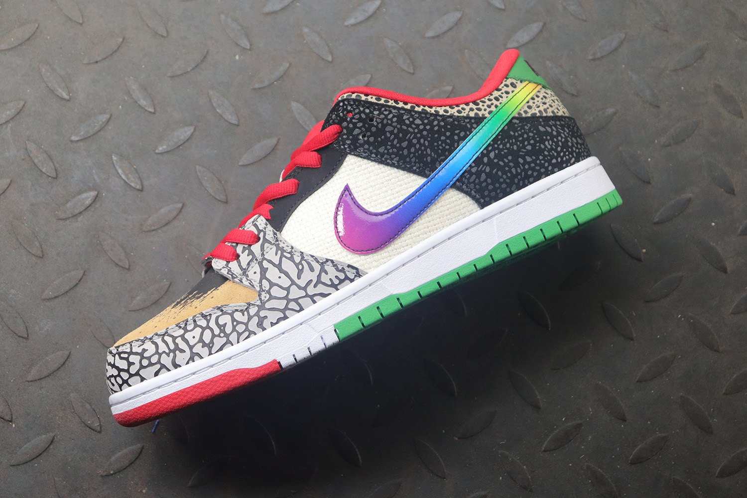 Nike SB Dunk Low What The Paul
