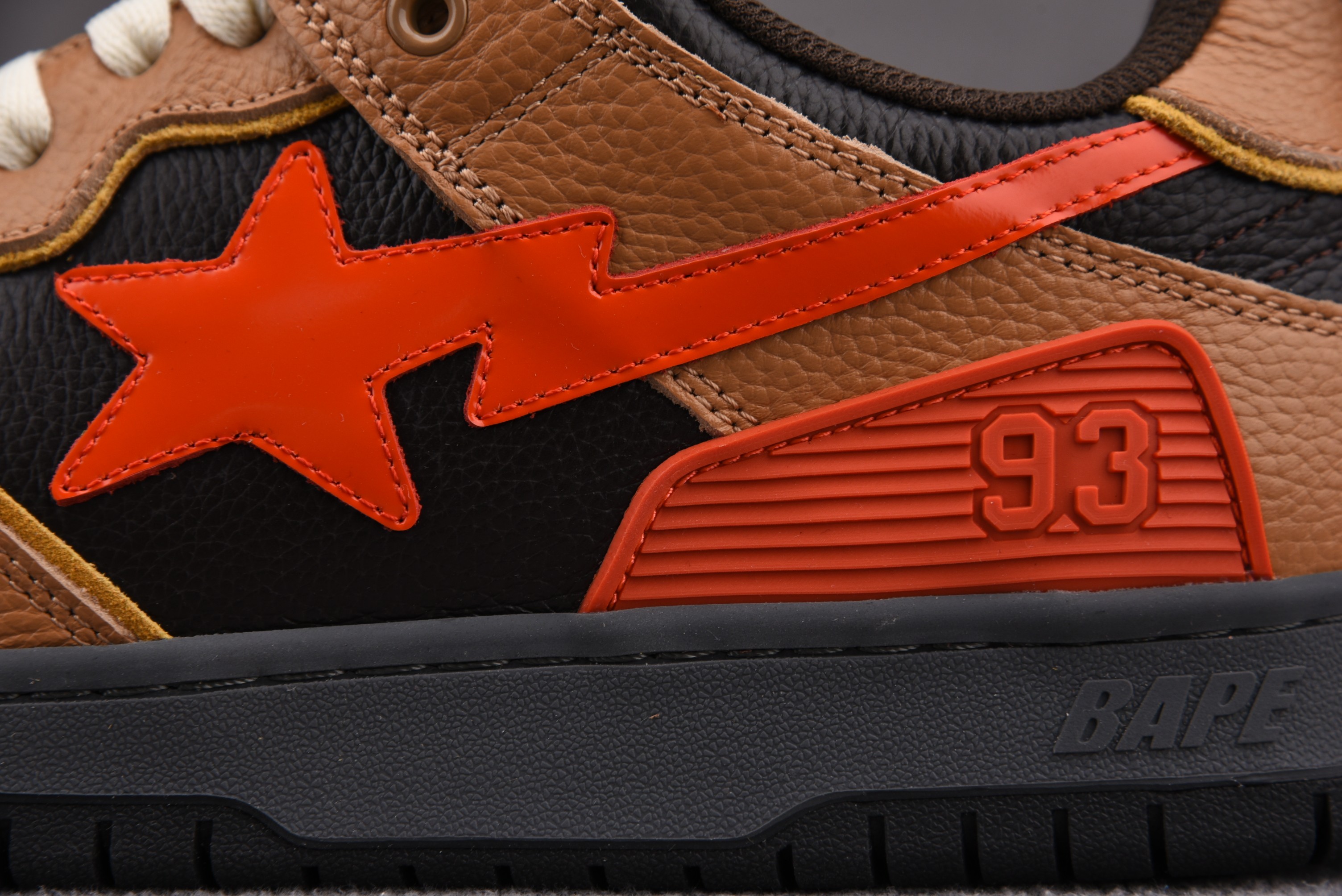 A BATHING APE BAPE SK8 STA Yellow Brown