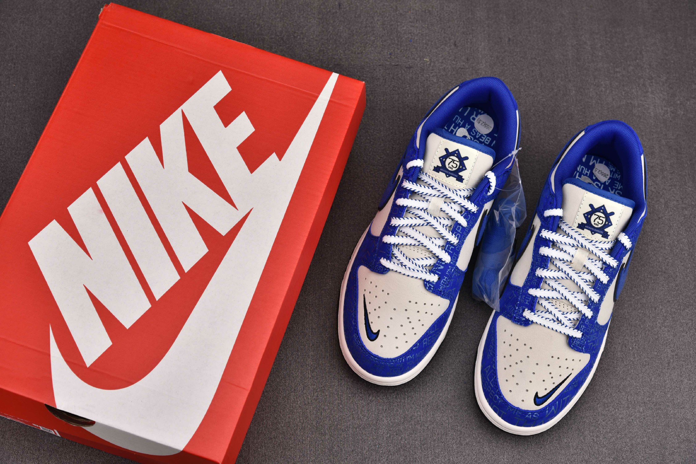 Nike Dunk Low Jackie Robinson