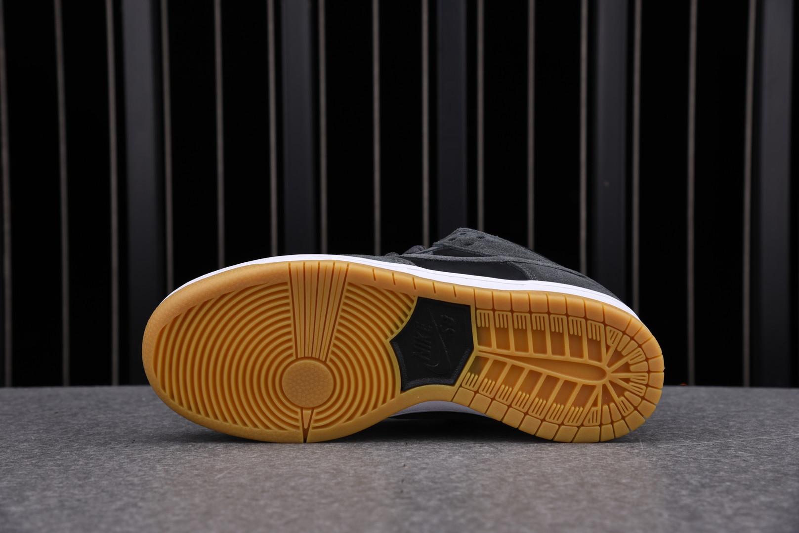 Nike SB Dunk Low Dark Grey Black Gum