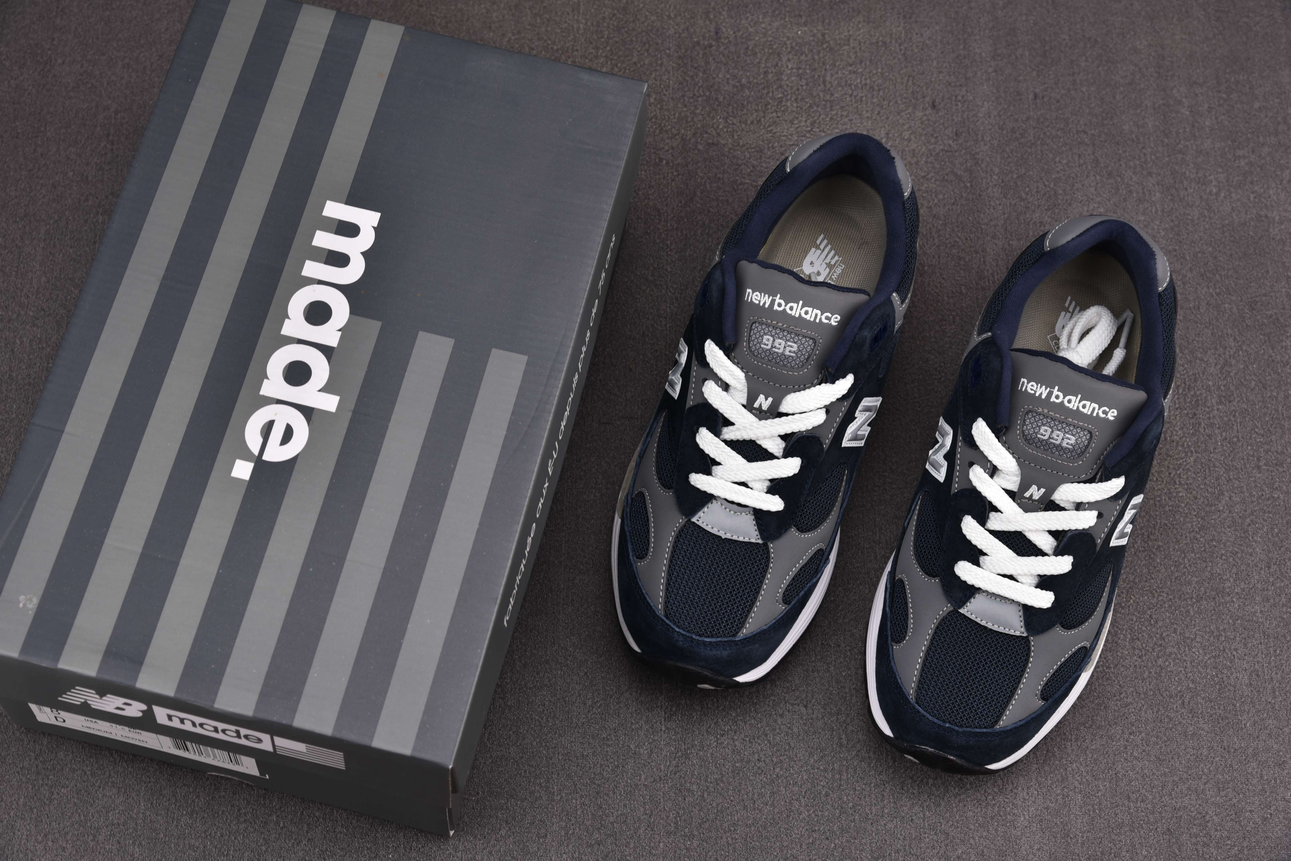 New Balance 992 Navy Grey