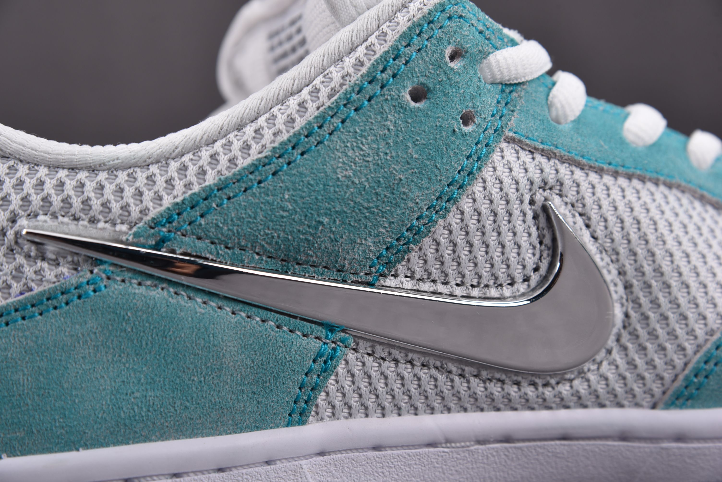 Nike SB Dunk Low APRIL SKKATEBOARDS