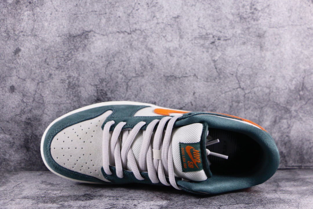 Nike Dunk SB Low Eire
