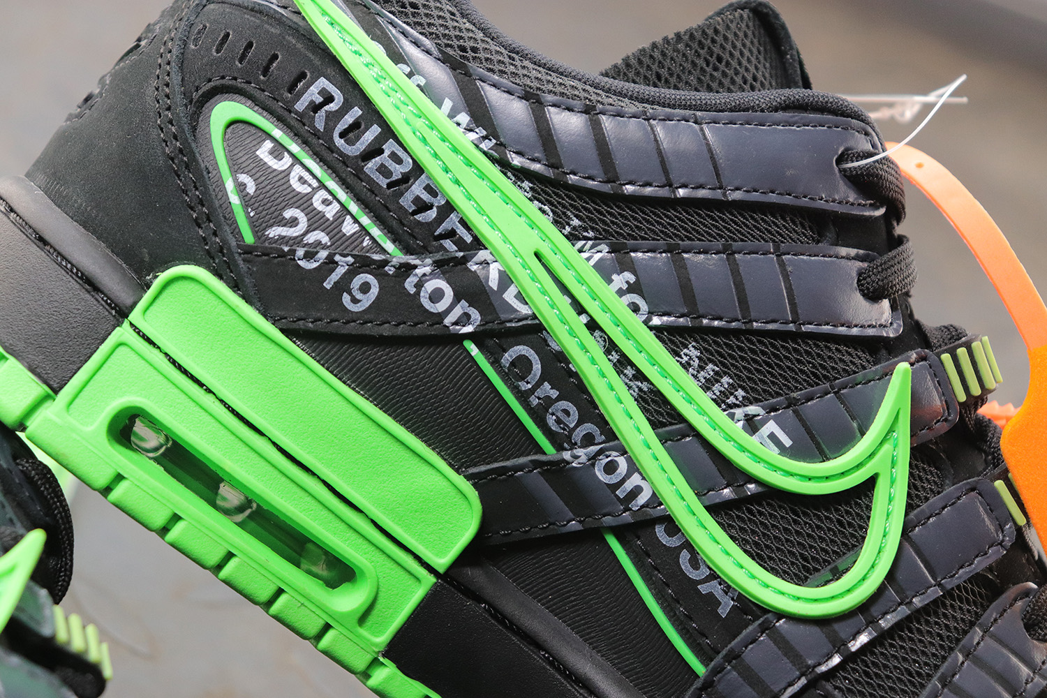 Nike Air Rubber Dunk Off-White Green Strike