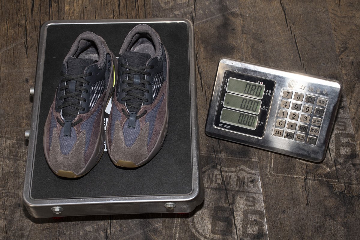adidas Yeezy Boost 700 Mauve