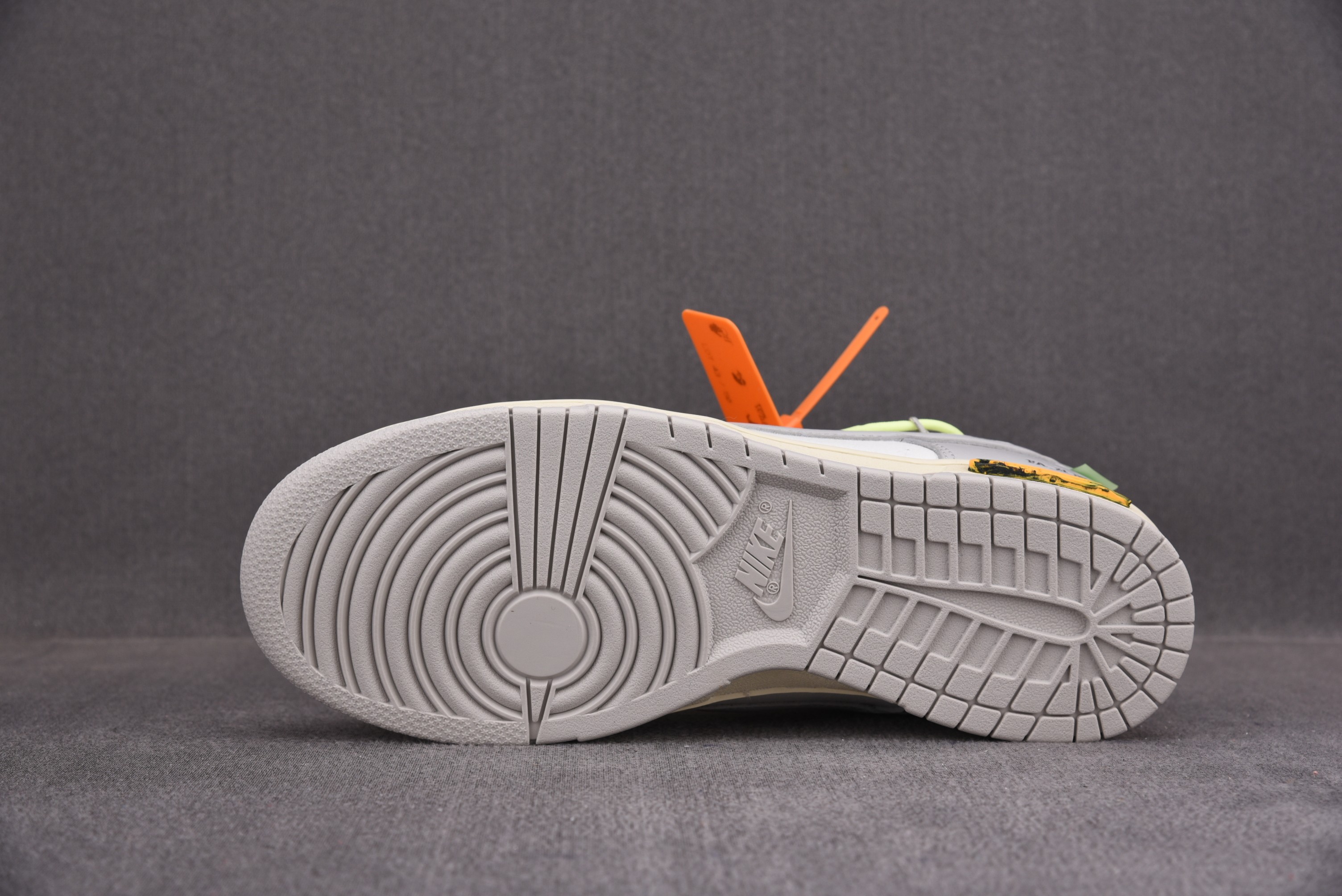 Nike Dunk Low Off-White Lot 43