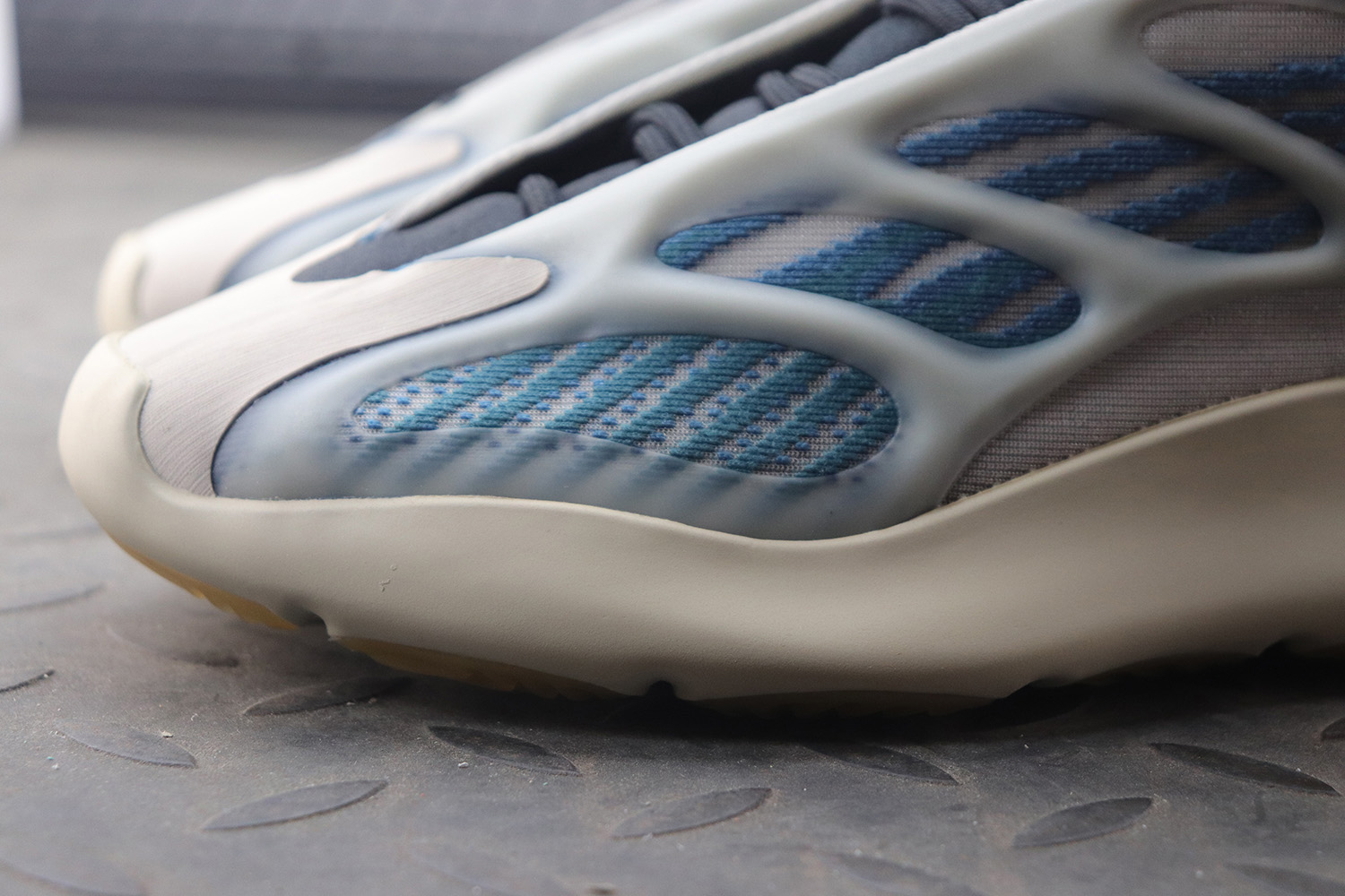 adidas Yeezy 700 V3 Kyanite