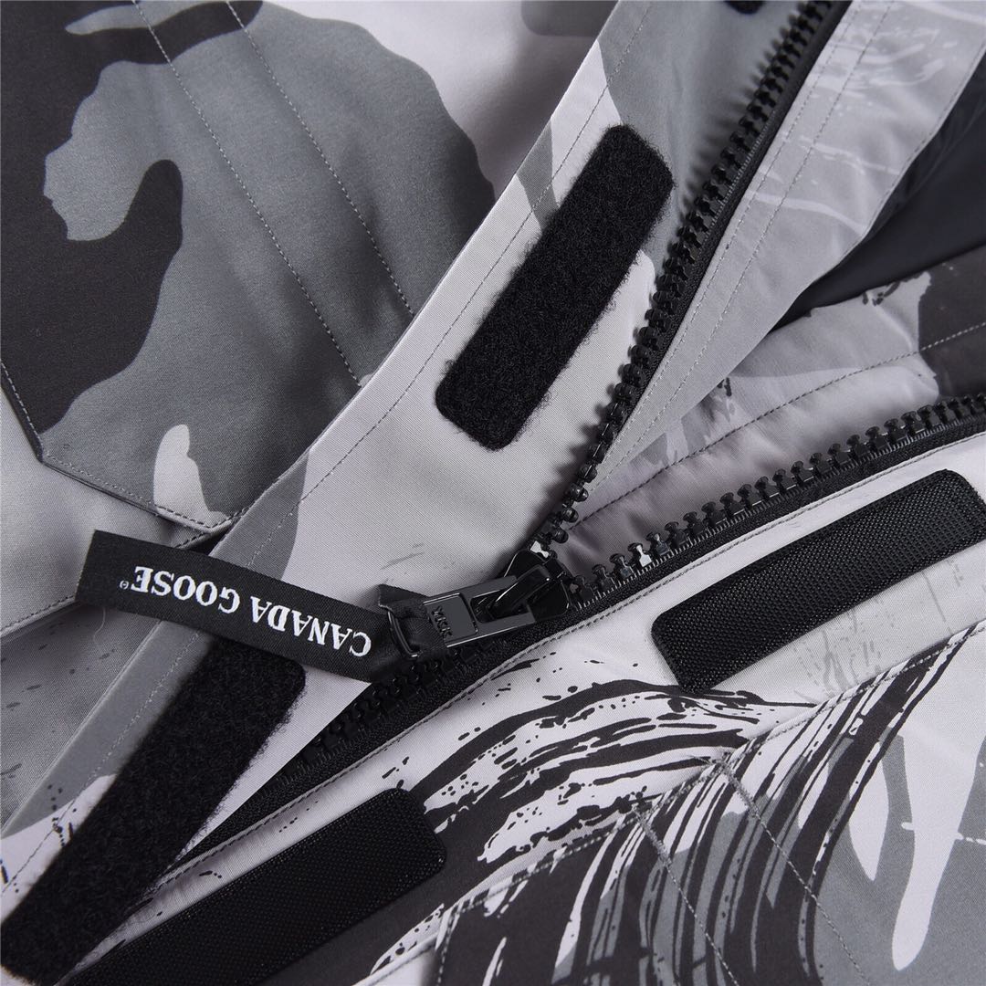 09 Canada Gooxx Expedition 4660L White Grey Camouflage