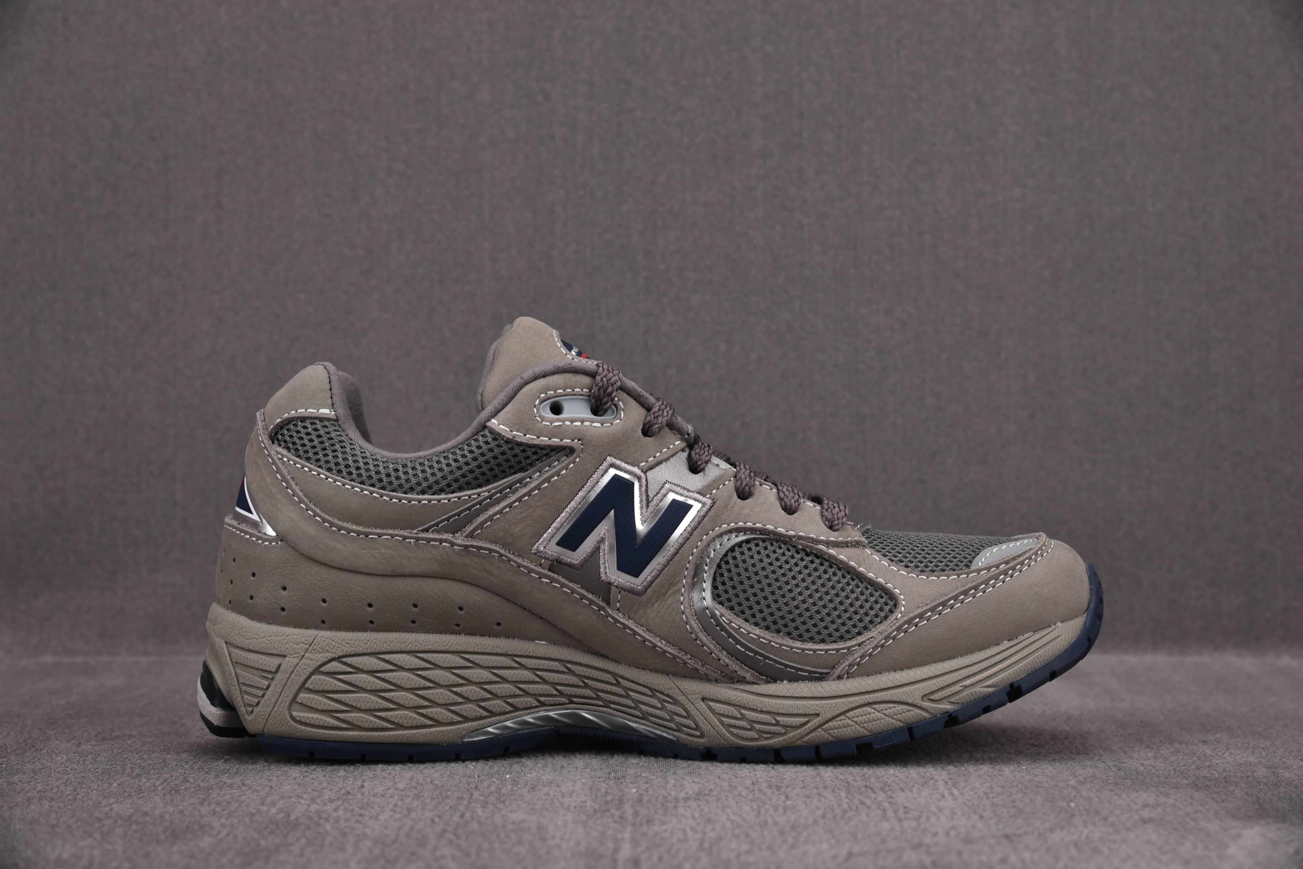 New Balance 2002R Light Grey