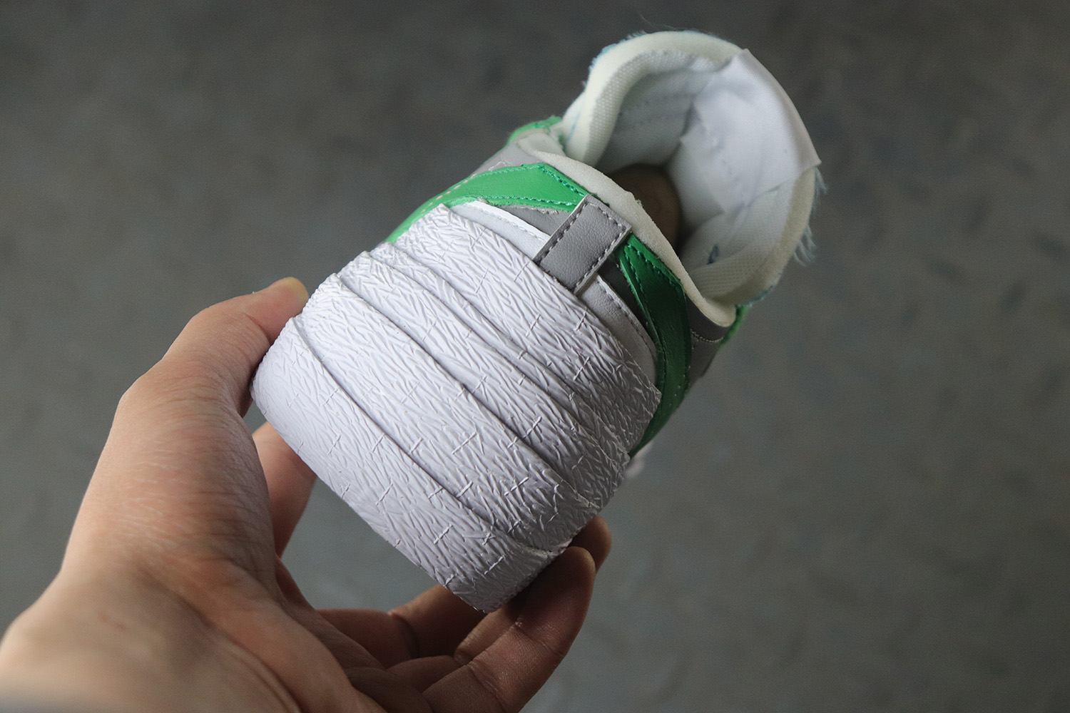 Nike Blazer Low sacai Medium Grey Classic Green