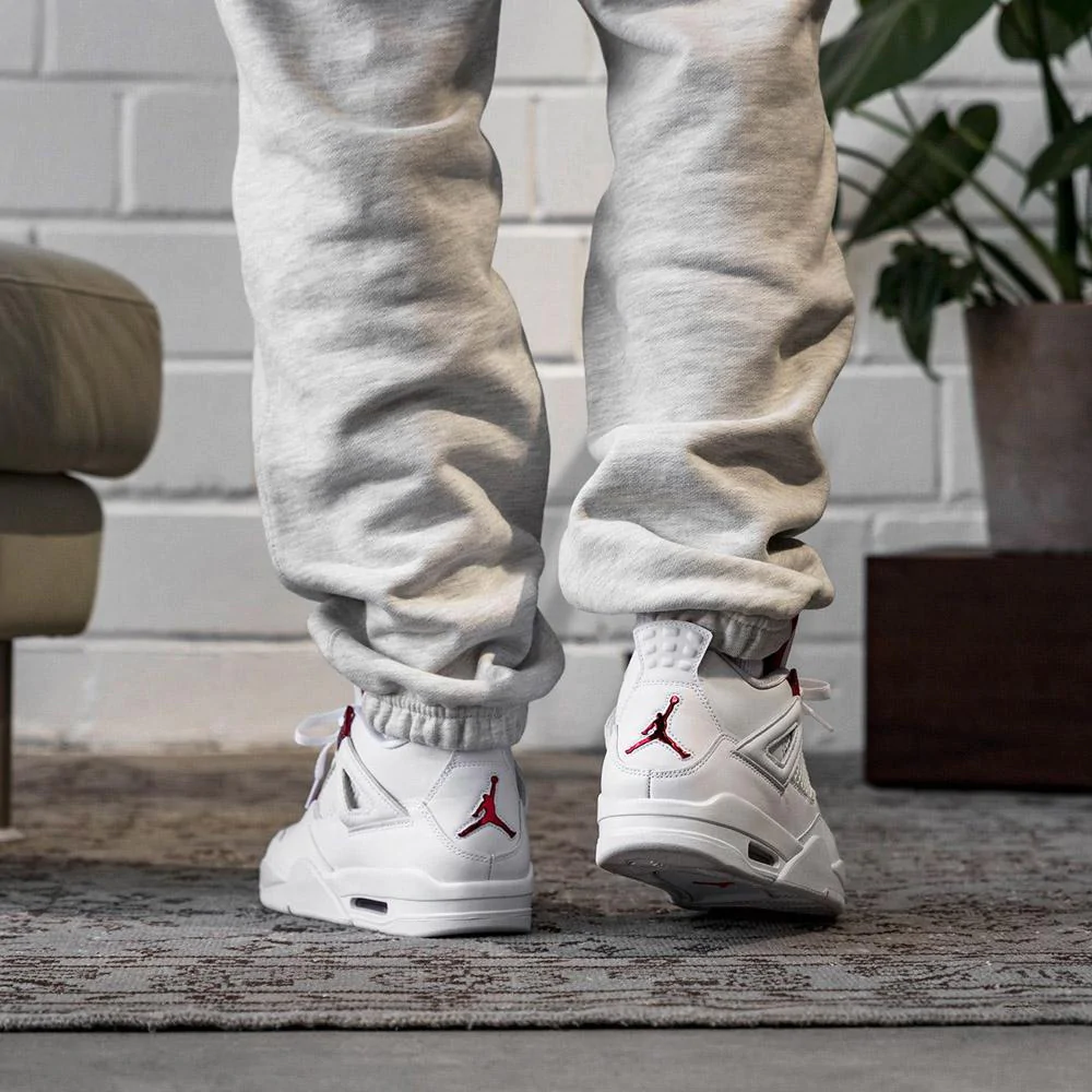 Jordan 4 Retro Metallic Red
