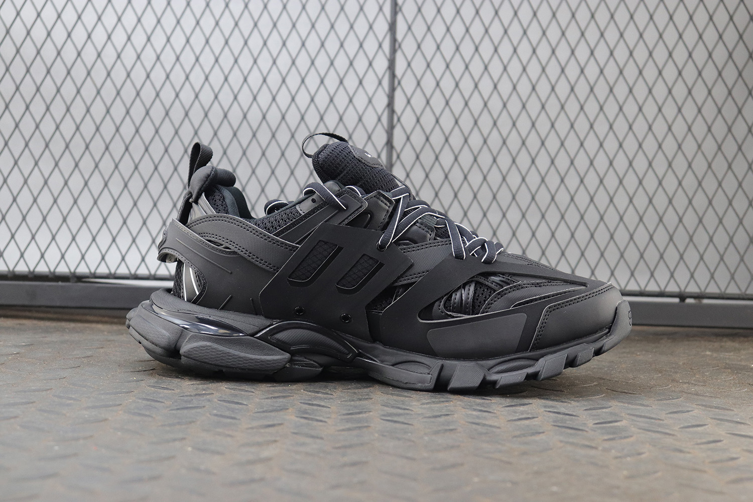 【Clearance】 BCG Track Black（EU39）