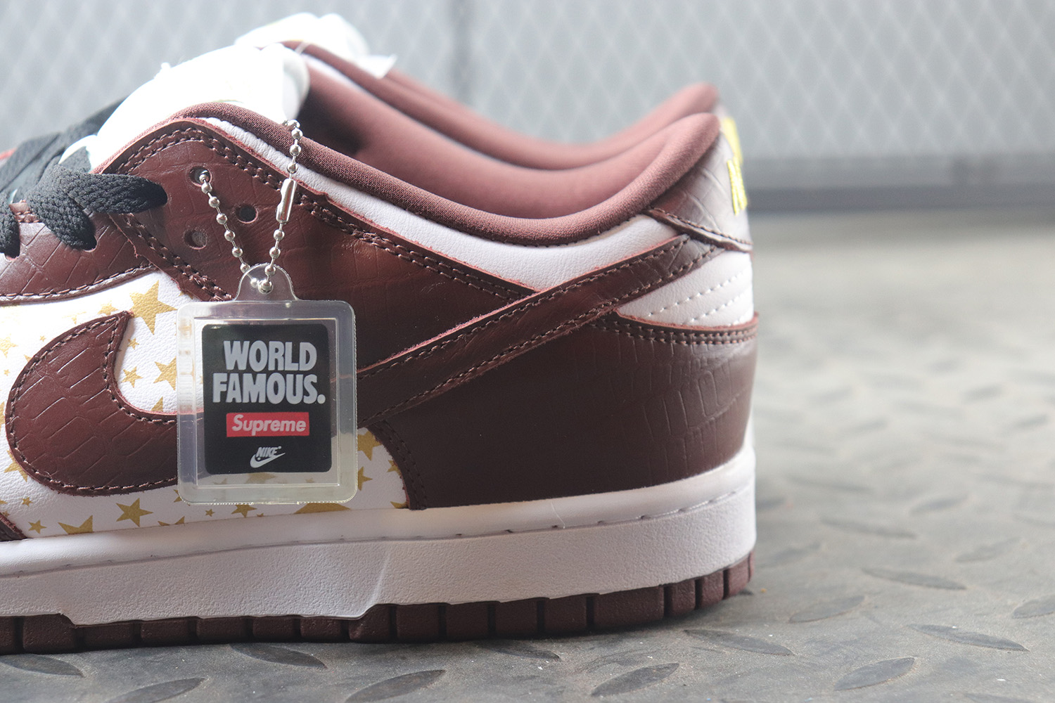 Supreme Nike SB Dunk Low White Barkroot Brown
