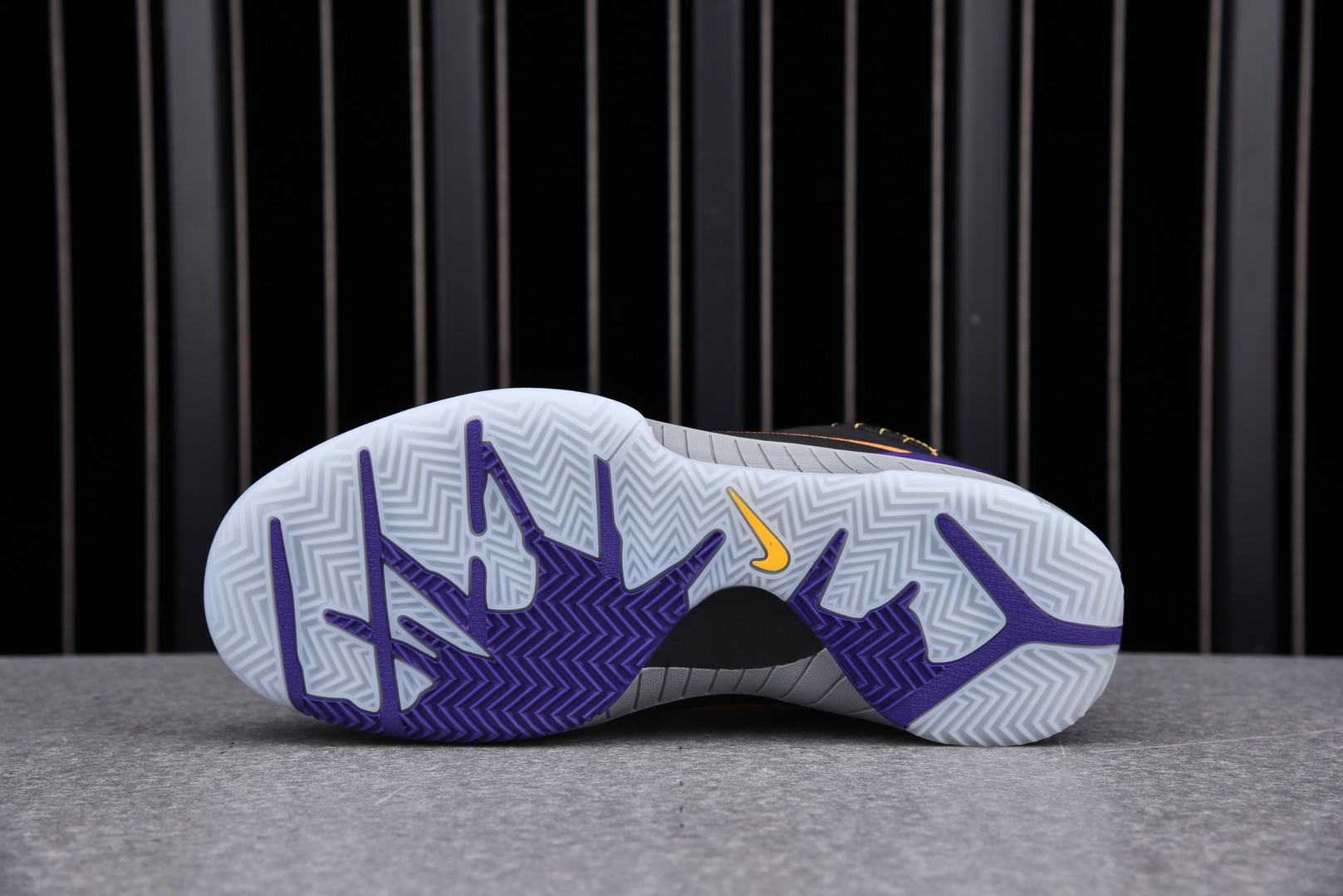 Nike Kobe 4 Protro Carpe Diem