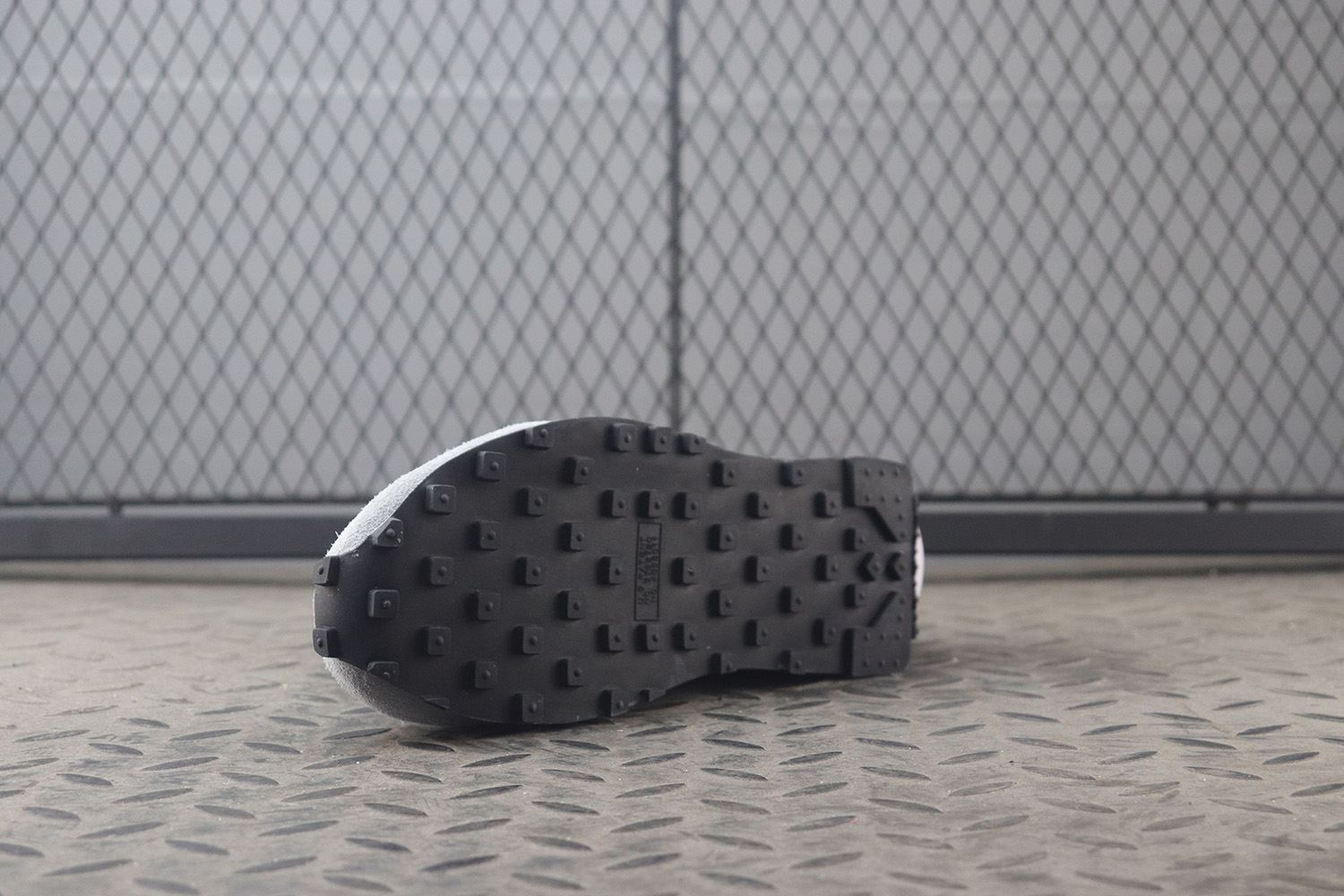 Fragment x Sacai x Nike LDWaffle Wolf Grey