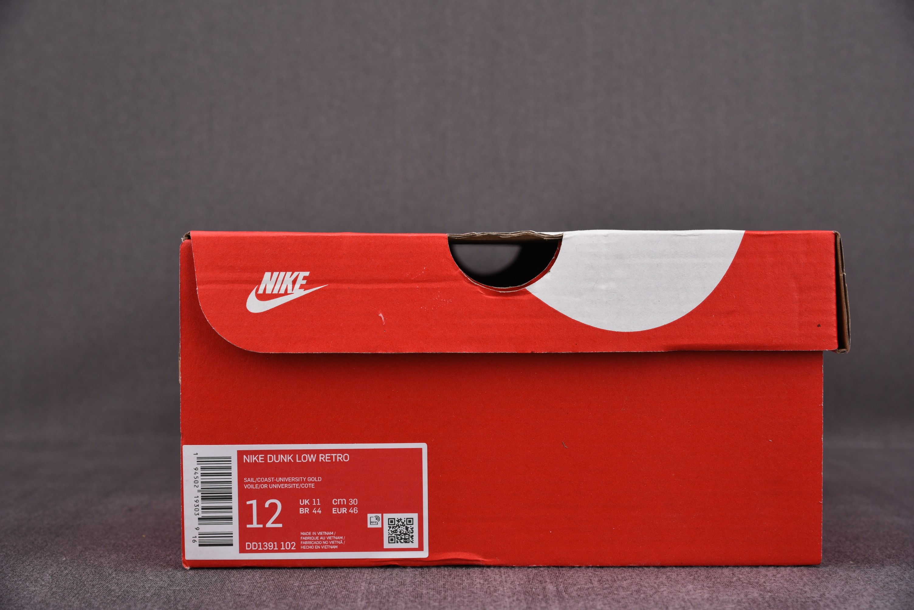 Nike Dunk Low UNC (2021)