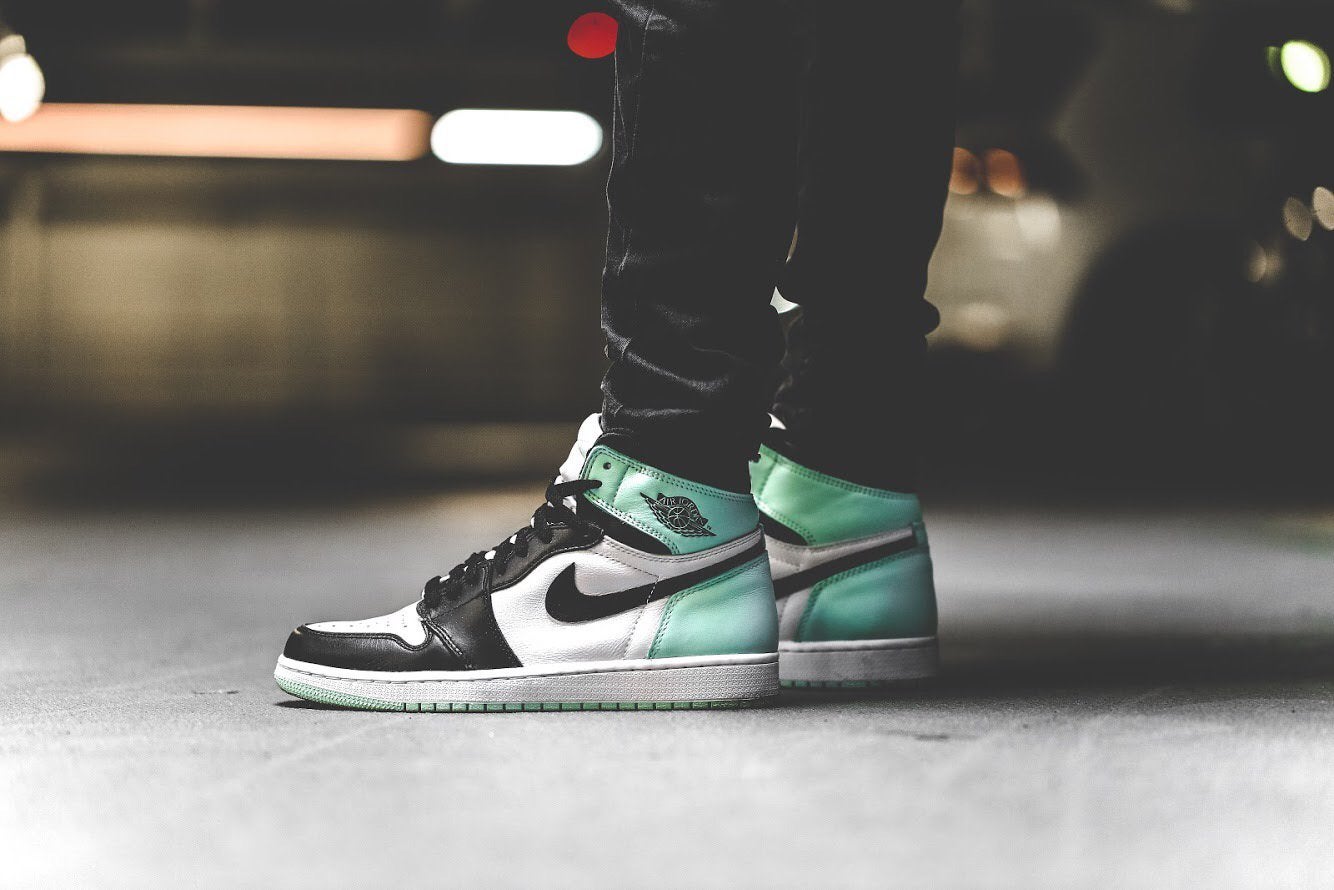 Jordan 1 Retro High Igloo