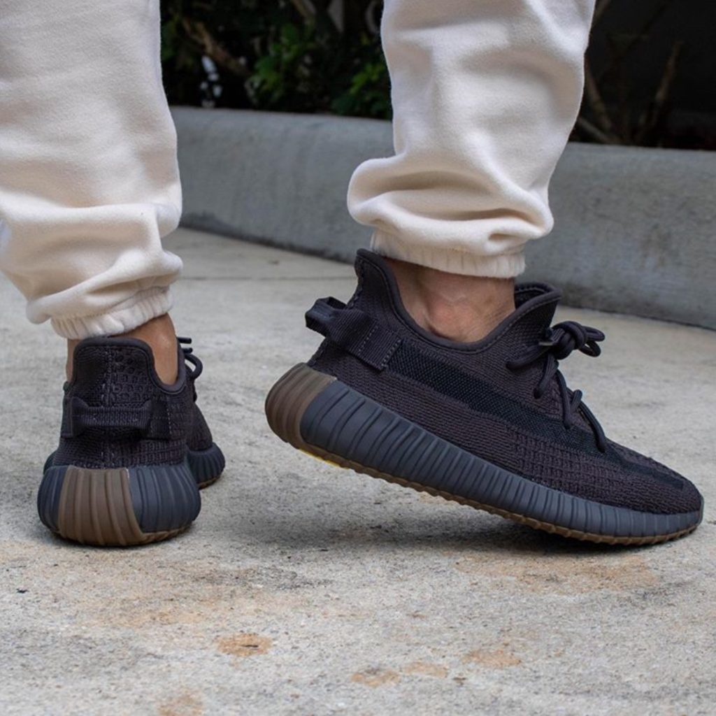 Adidas Yeezy Boost 350 V2 Cinder