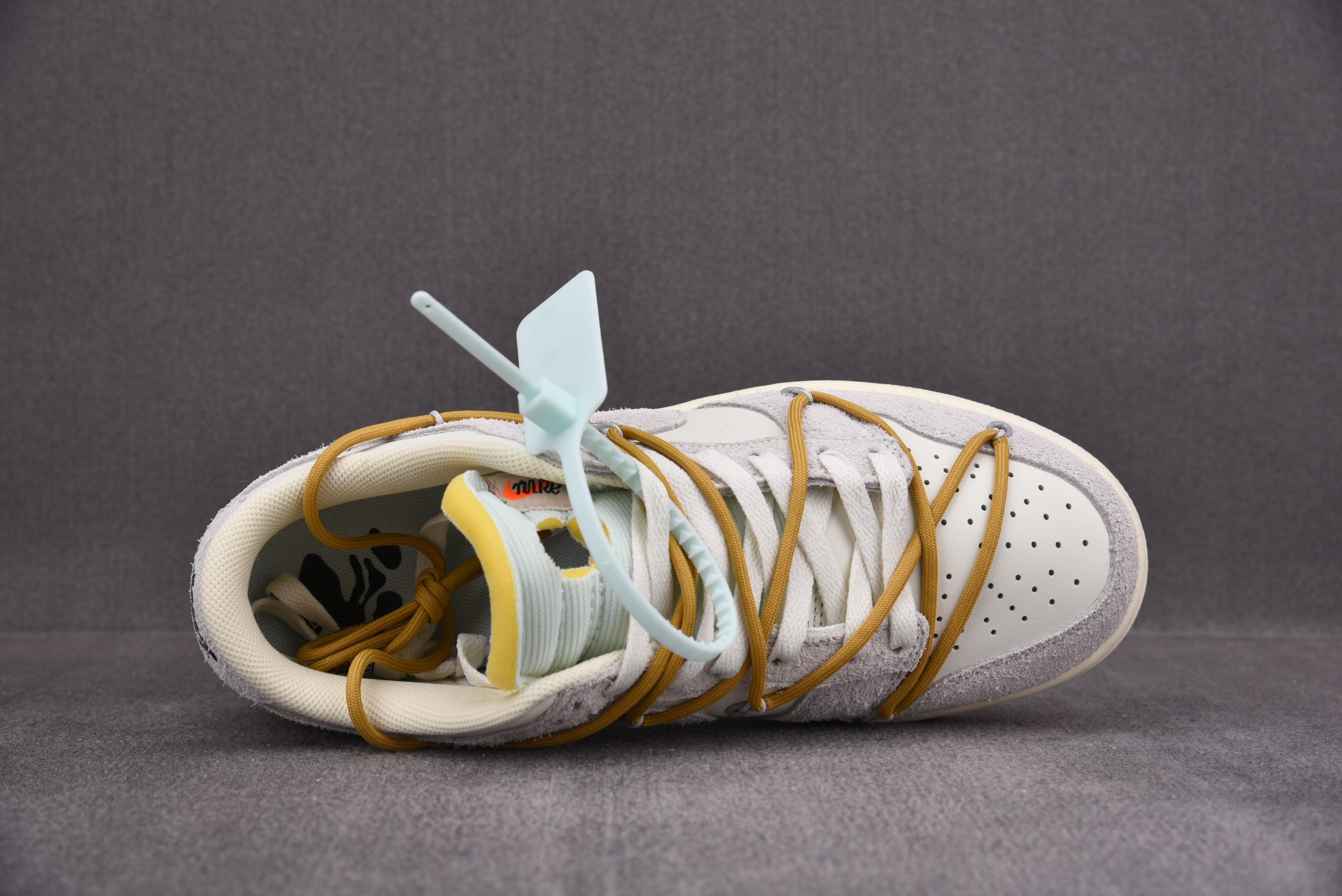 Nike Dunk Low Off-White Lot 37