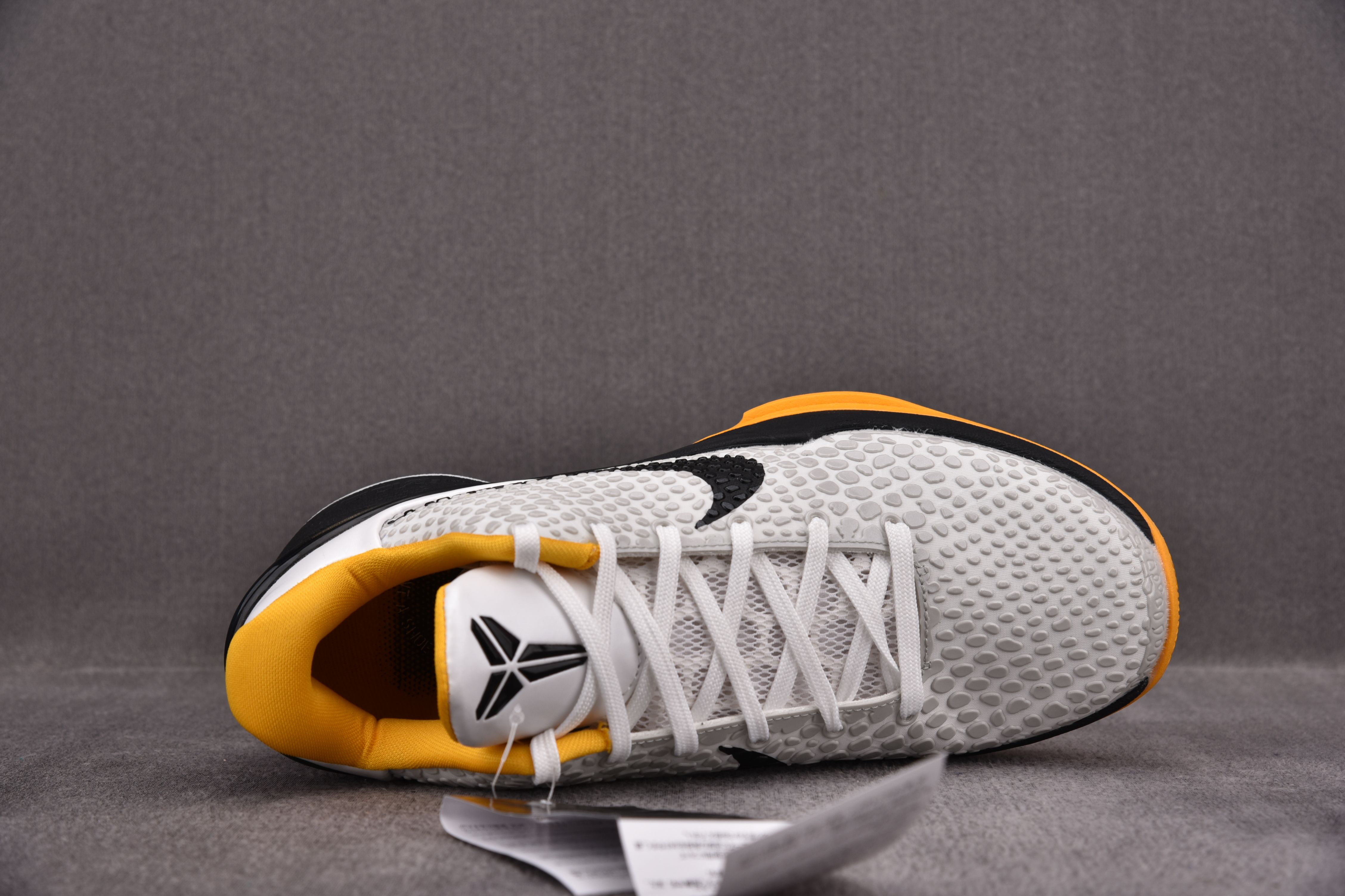 Kobe 6 Protro Playoff Pack White Del Sol