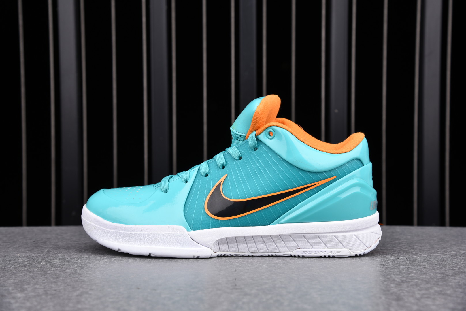 Nike Kobe 4 Protro Undefeated San Antonio Spurs