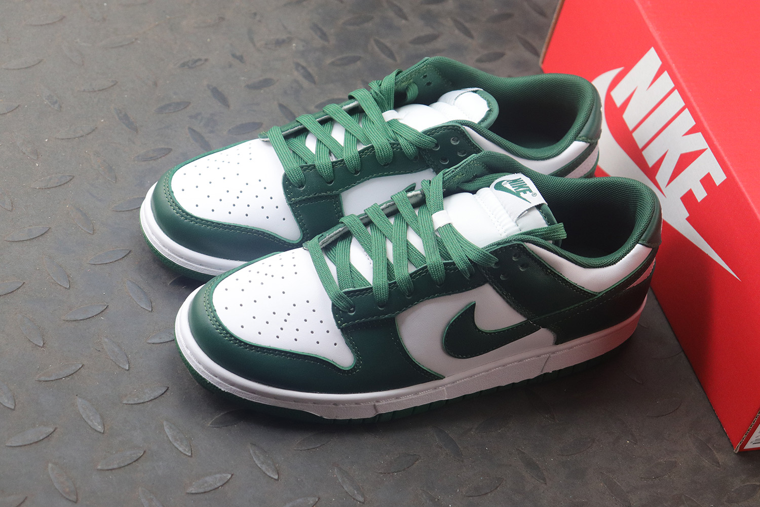 【Clearance】Nike Dunk Low Varsity Green / Michigan State（US9）