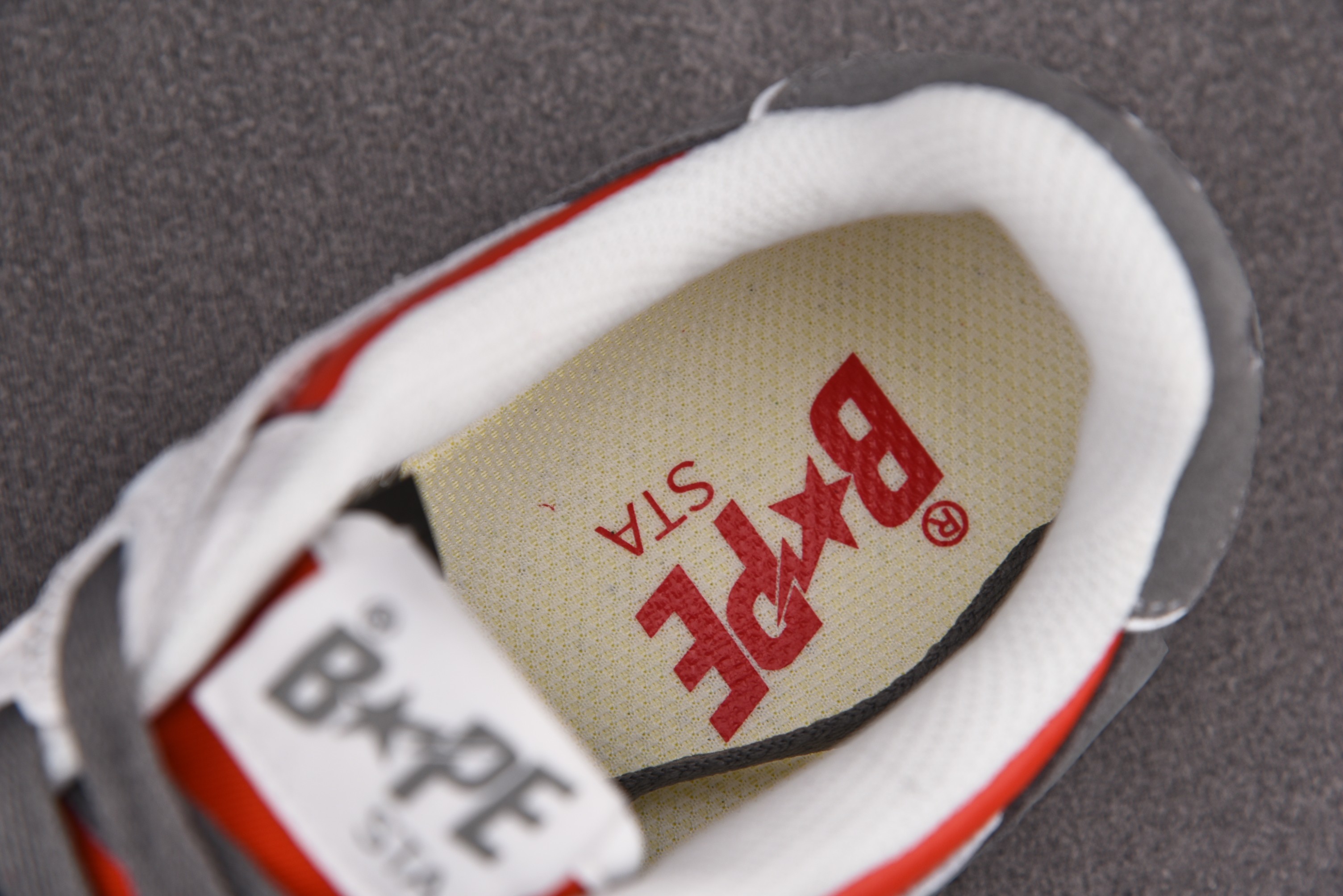 A Bathing Ape Bape SK8 Sta White Red