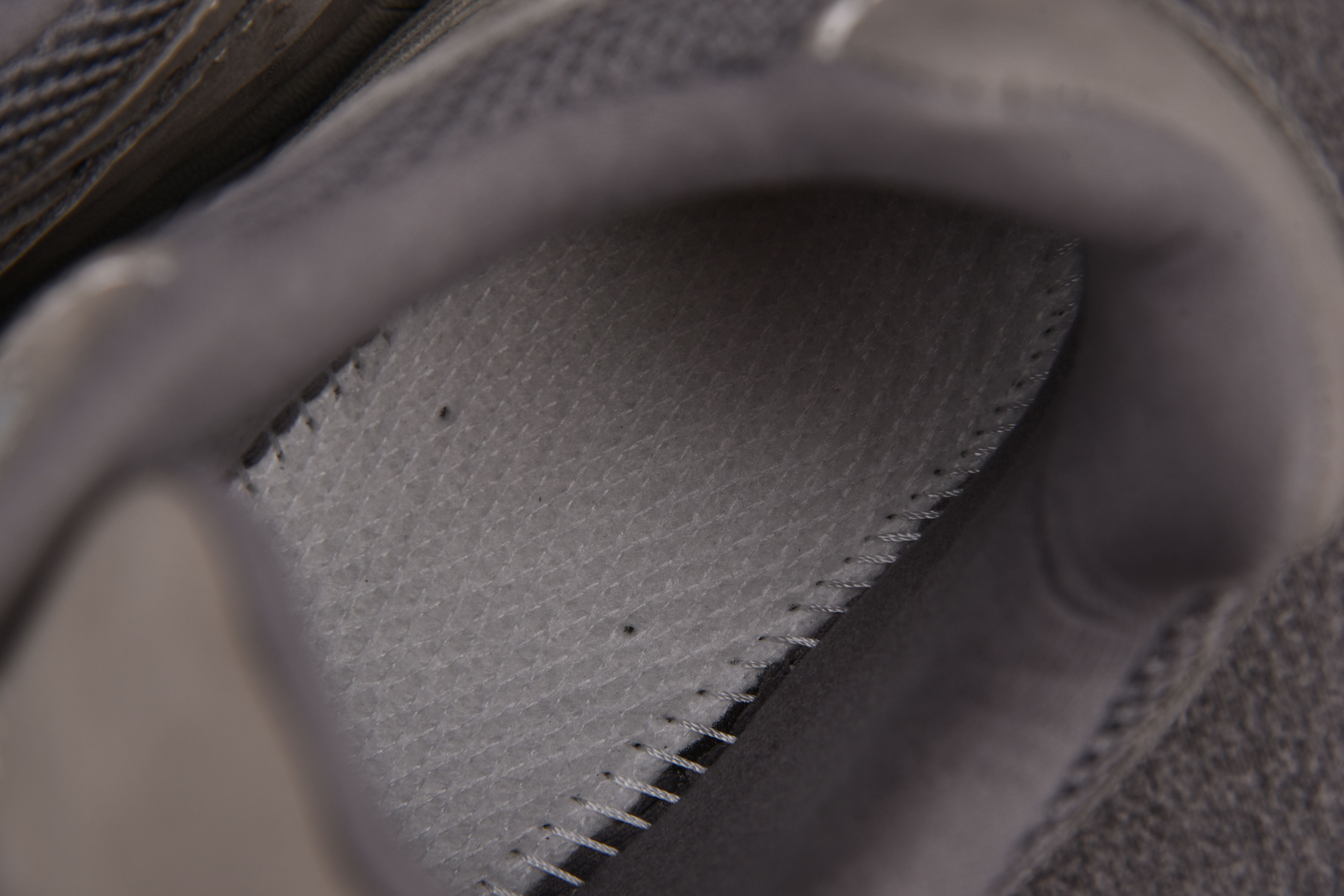 New Balance 2002R Light Grey