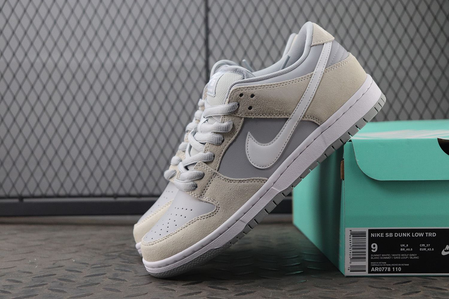 【Clearance】 Nike SB Dunk Low Summit White Wolf Grey（US4.5）