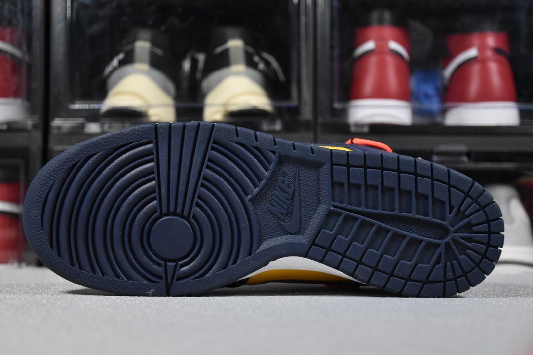 Nike Dunk Low Off-White Michigan