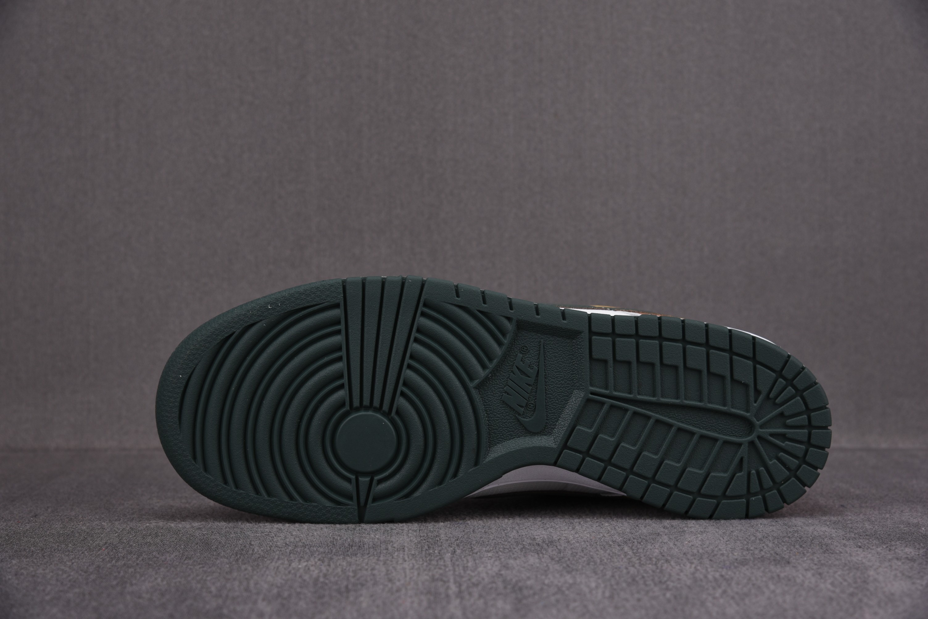 Nike Dunk Low SE Sail Multi-Camo