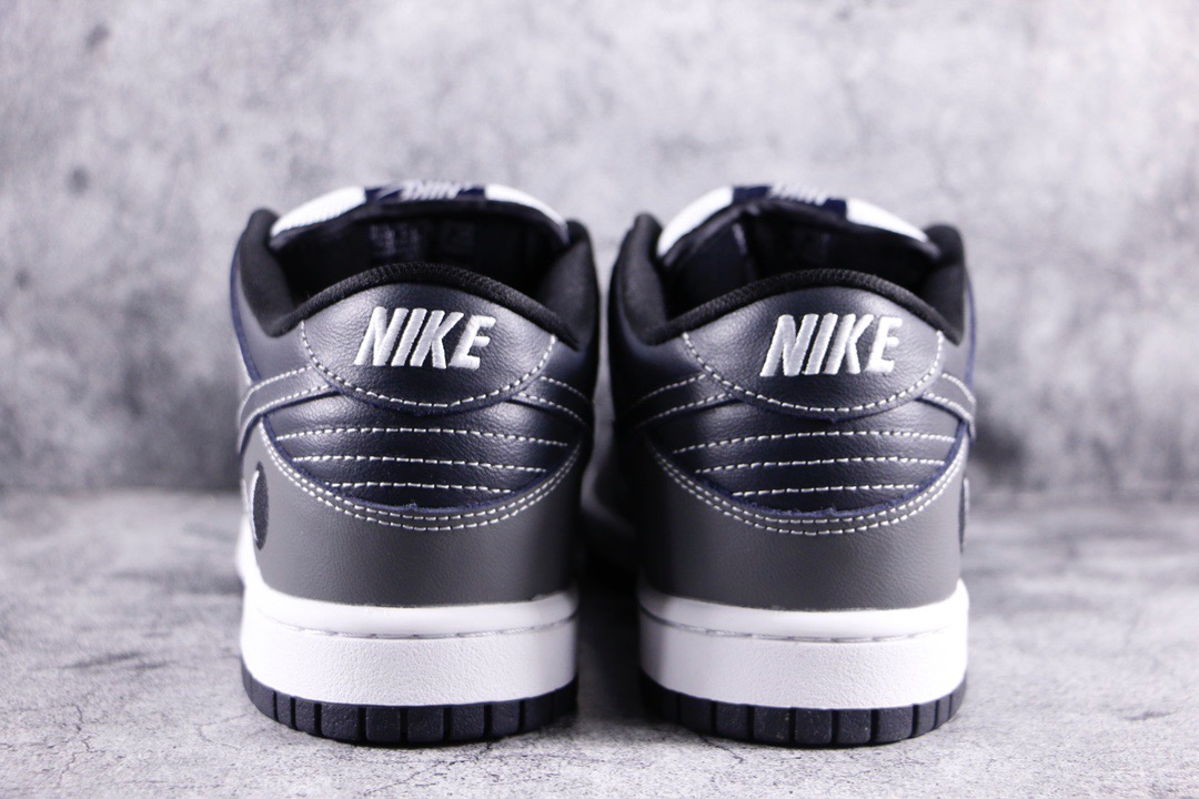 Nike SB Dunk Low Lunar Eclipse (West)