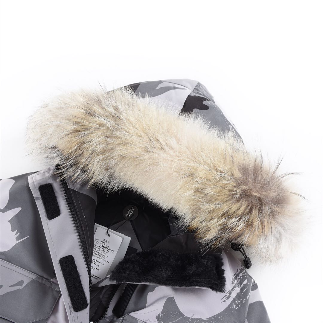 09 Canada Gooxx Expedition 4660L White Grey Camouflage