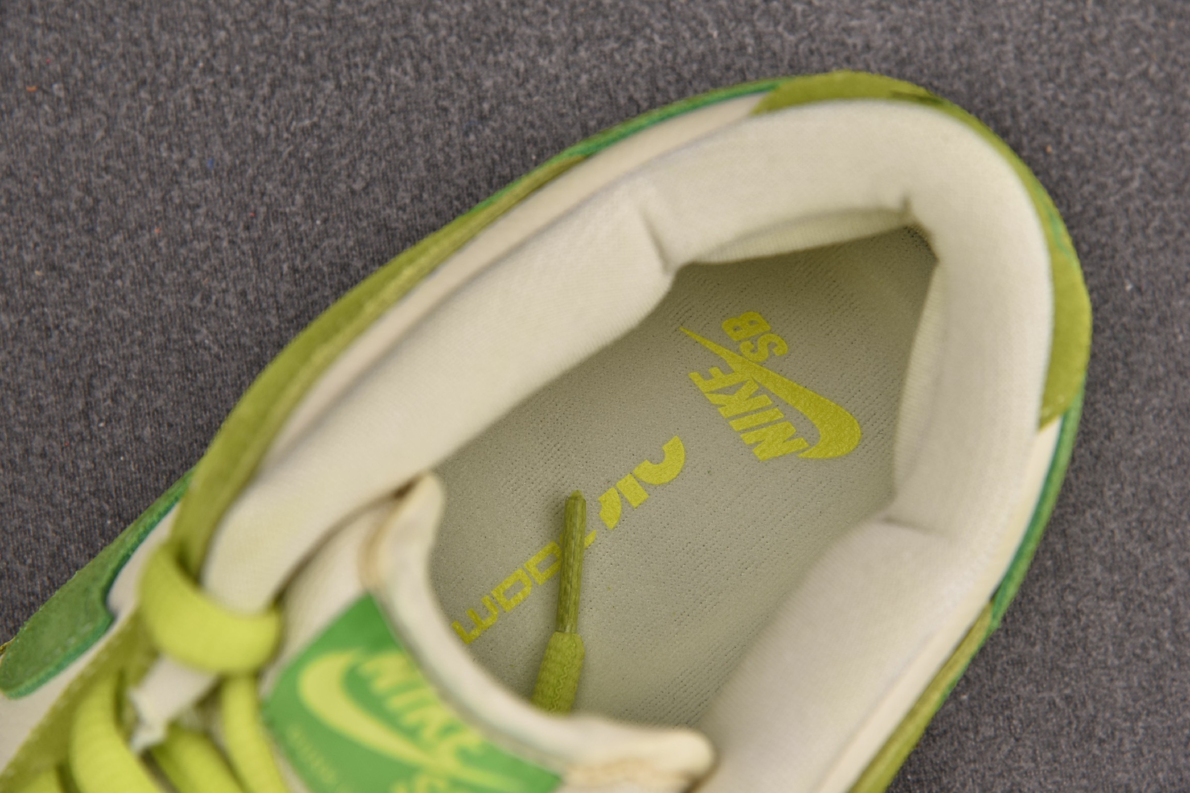 Nike SB Dunk Low Green Apple