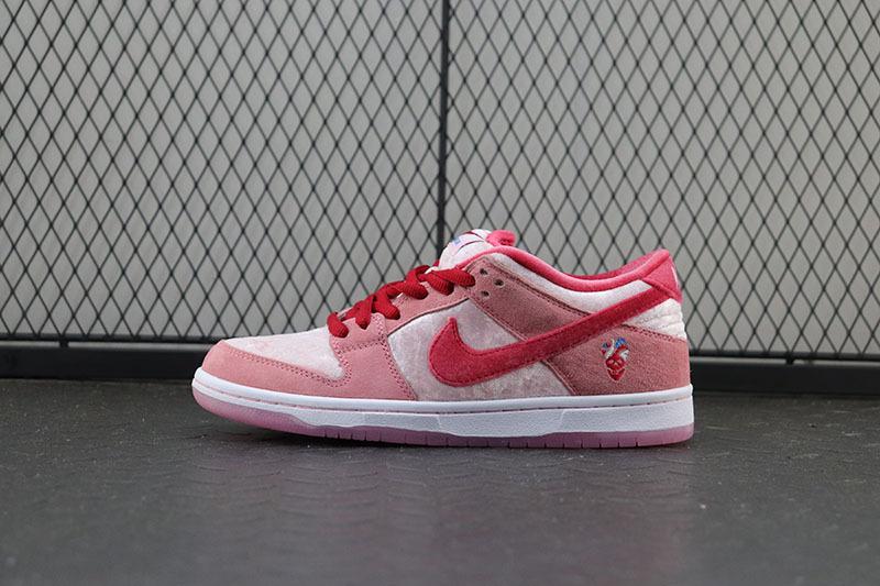 SB Dunk Low x StrangeLove (Special Box)