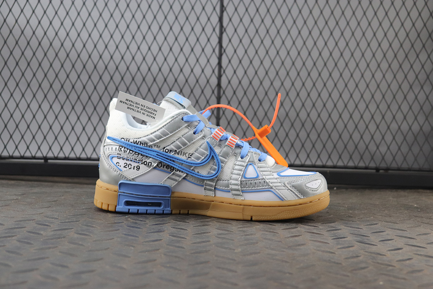 Nike Air Rubber Dunk Off-White UNC