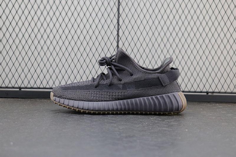 Adidas Yeezy Boost 350 V2 Cinder