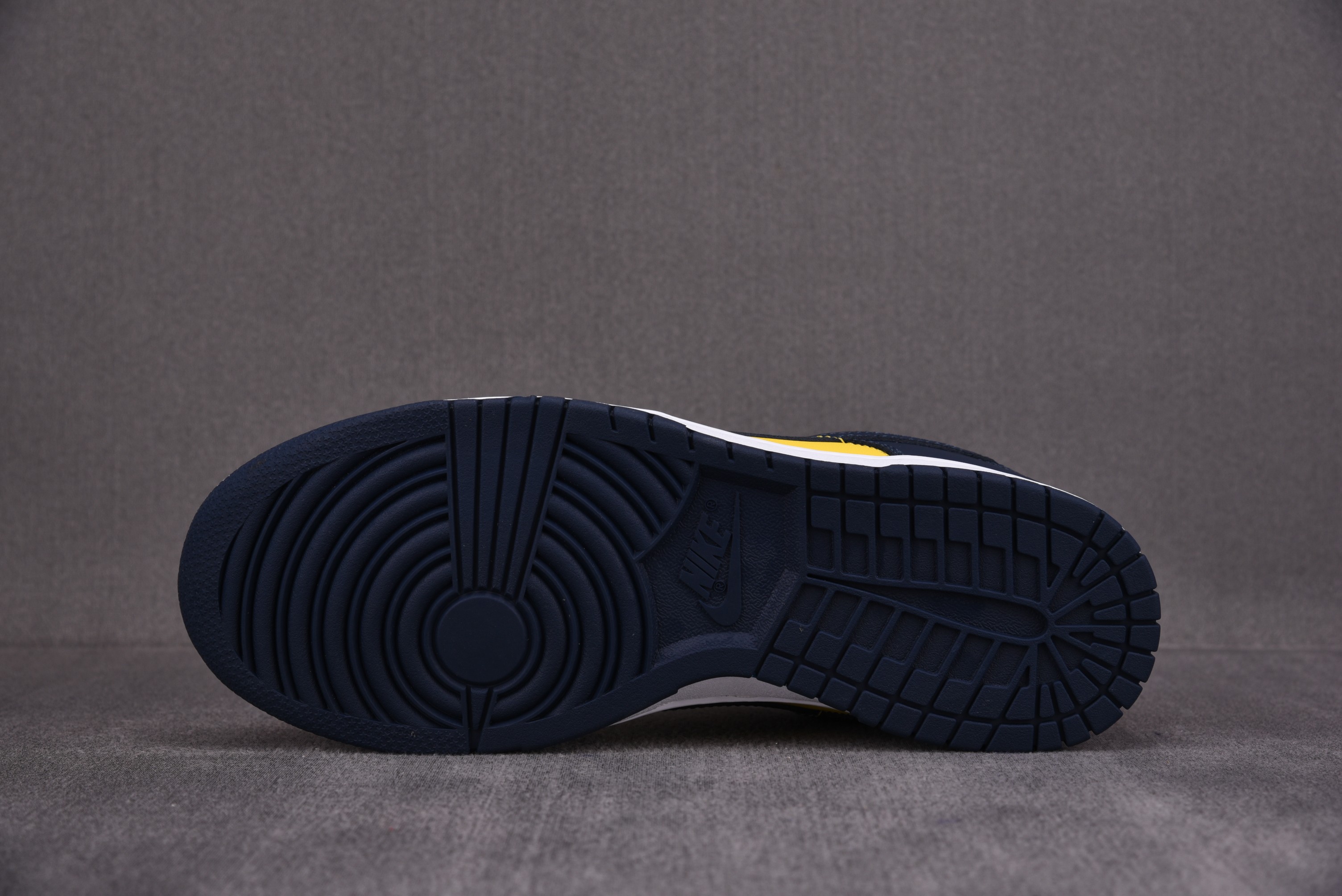 【Clearance】Nike Dunk Low Michigan (2021)（US9）