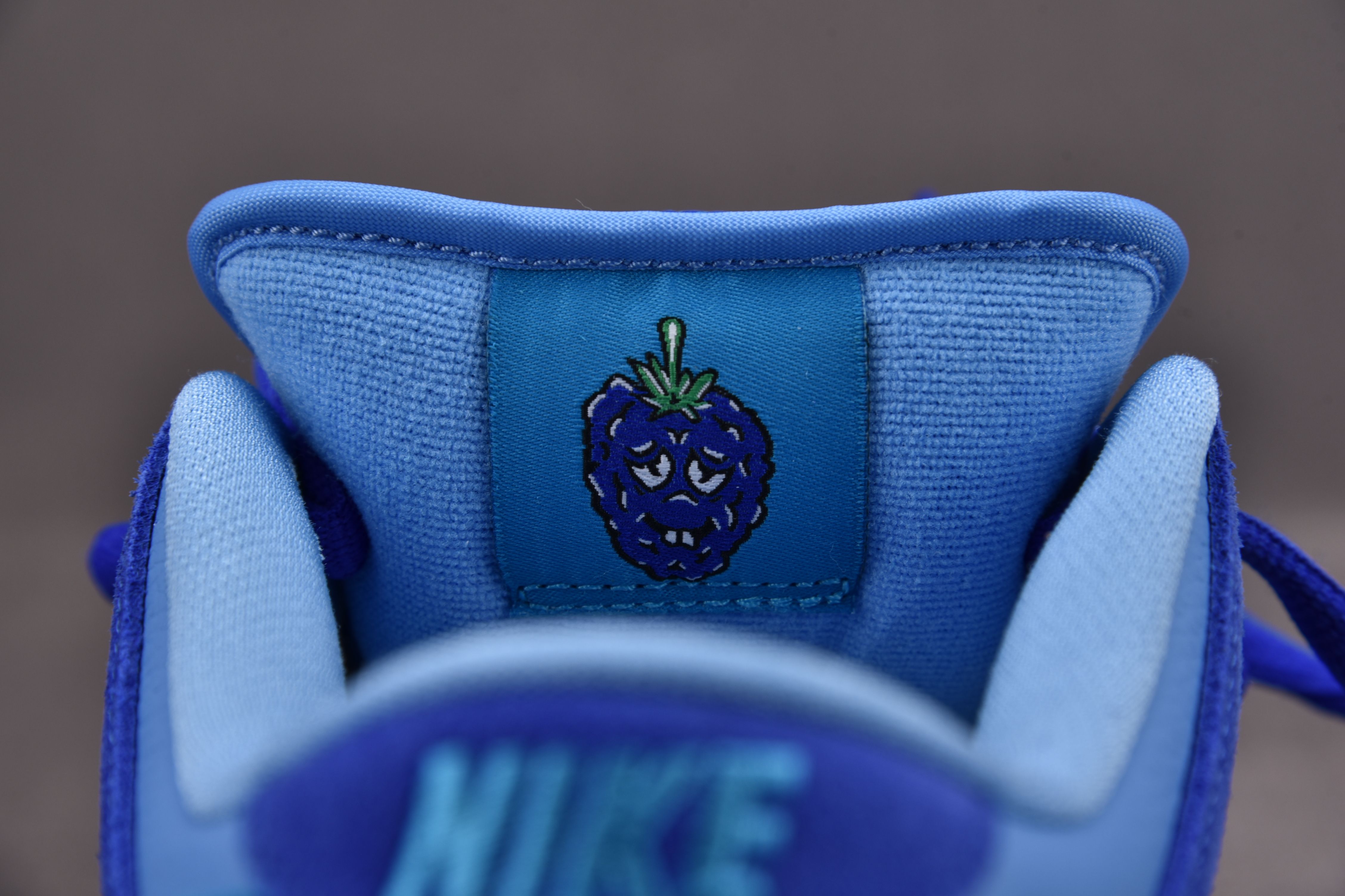 Nike SB Dunk Low Blue Raspberry