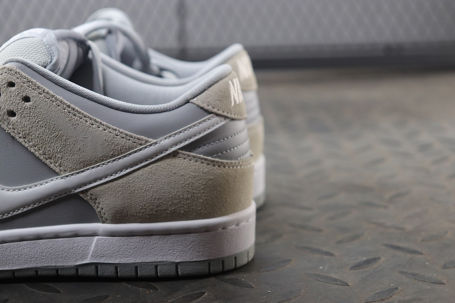 【Clearance】 Nike SB Dunk Low Summit White Wolf Grey（US4.5）