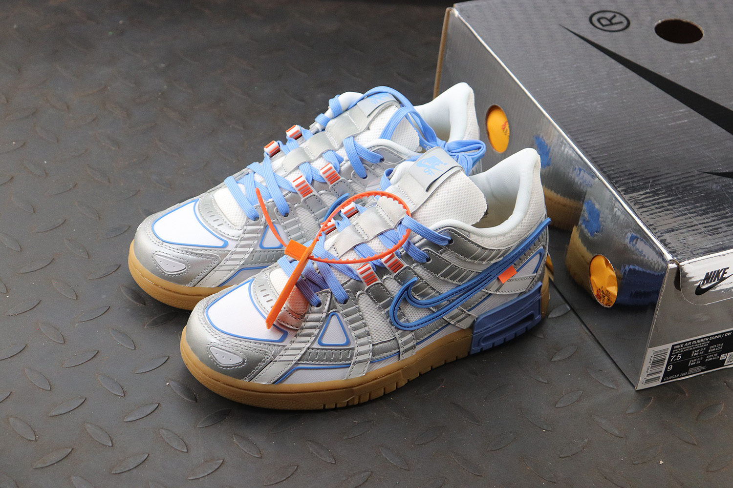 Nike Air Rubber Dunk Off-White UNC