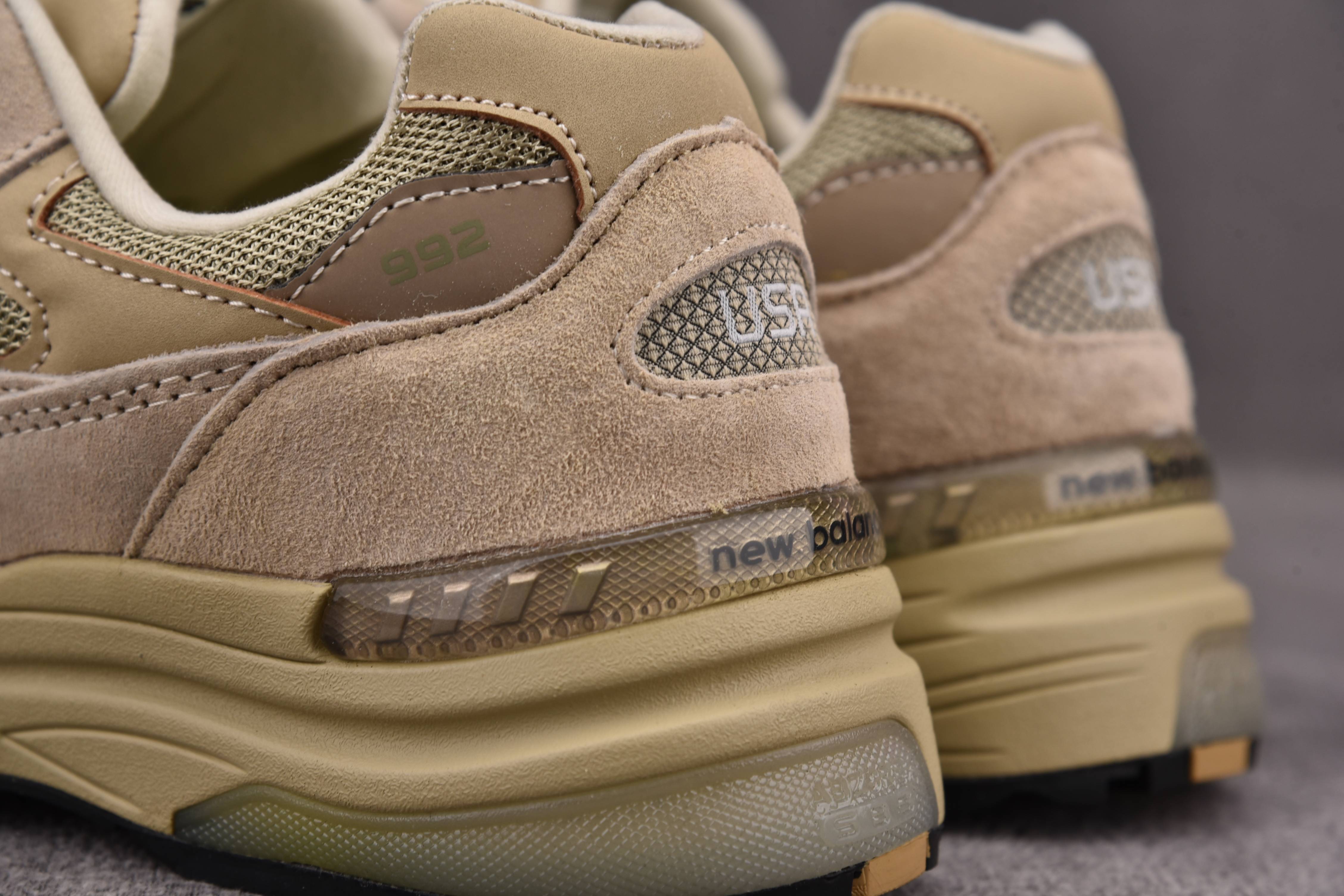 New Balance 992 Tan