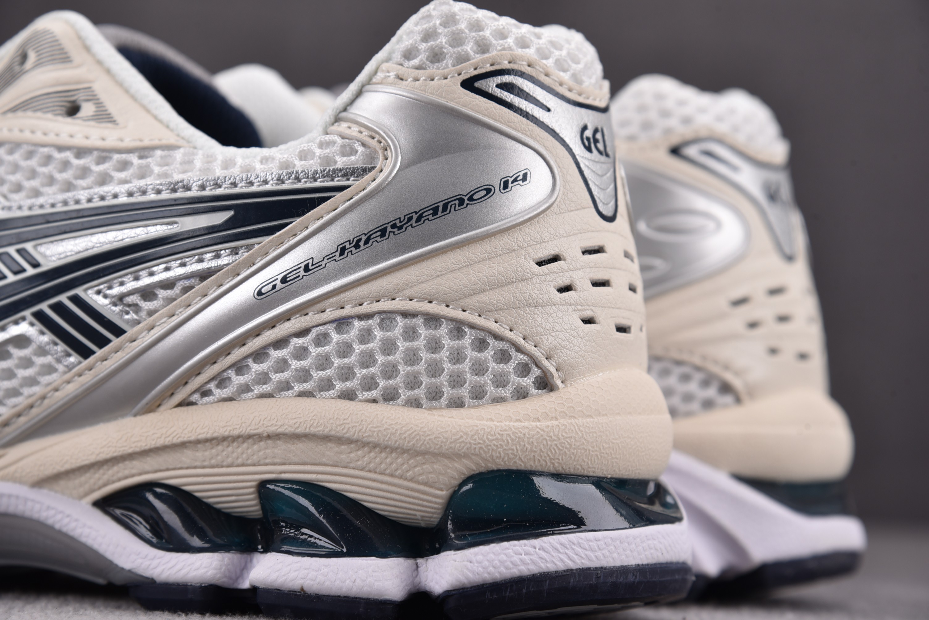 ASICS Gel-Kayano 14 White Midnight