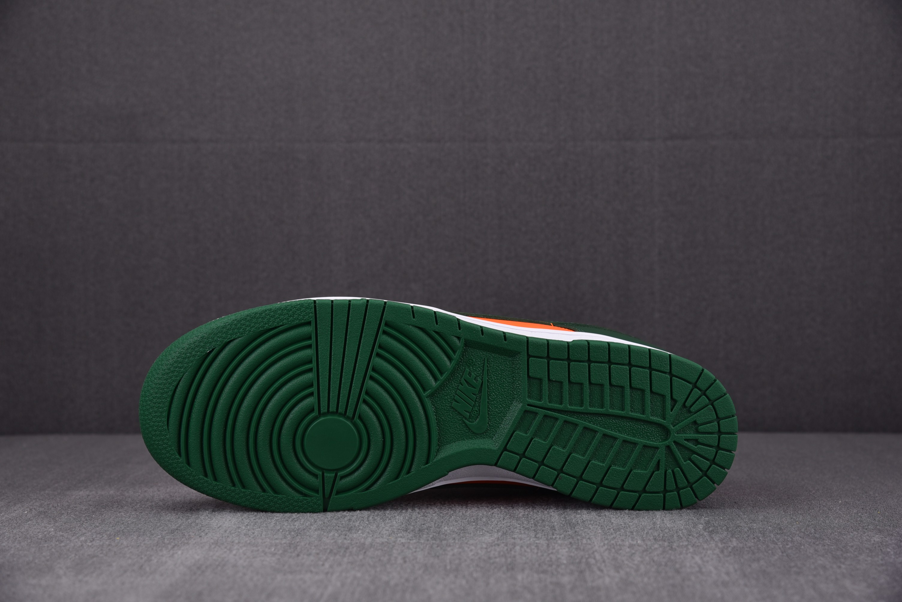 Nike Dunk Low Miami Hurricanes